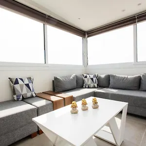 https://suggrou-terrace-apartment-8.hotels-of-thessaloniki.com