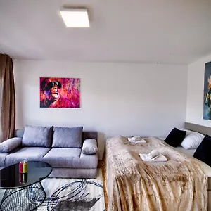 https://studio-apartment-mit-balkon.vienna-besthotels.com